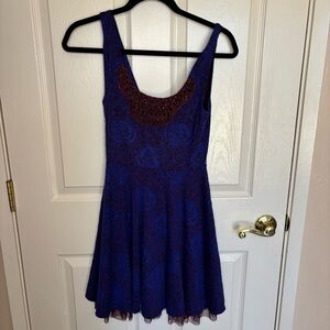 *Free People* Fit & Flare Solid Chic Tulle Beaded Floral Dress - XS - BEAUTIFUL!
